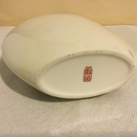 Beautiful hand painted vase bamboo flowers birds made in Japan - Picture 5 of 5